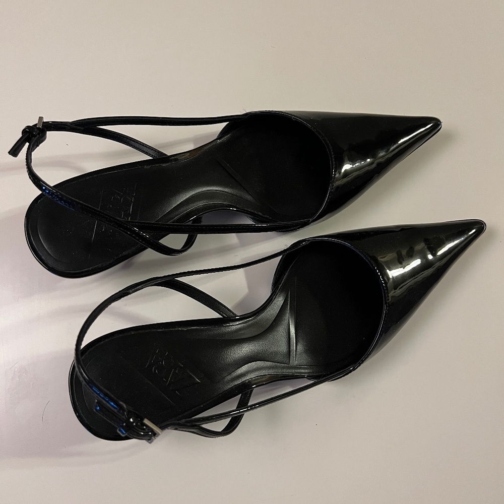 NWOT: Zara black patent kitten heels, size 38